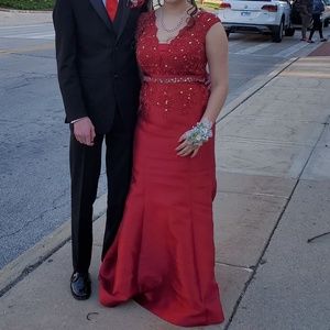 Stunningly Beautiful Red Prom/Formal Dress